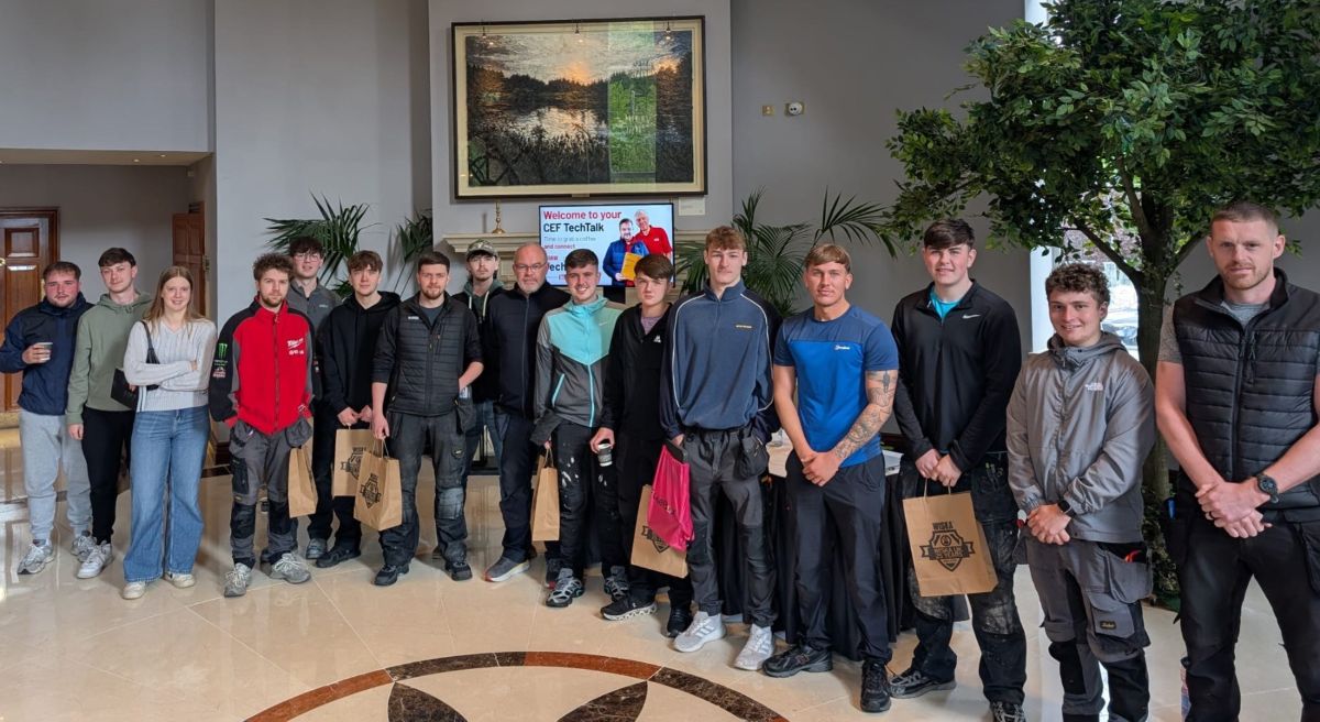 Apprentices and Lecturers at the Tech Talk event